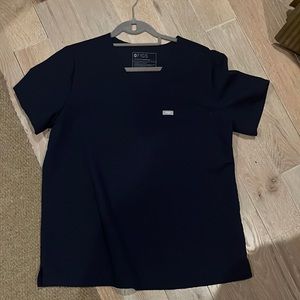 Figs large Catarina one pocket scrub top womens navy